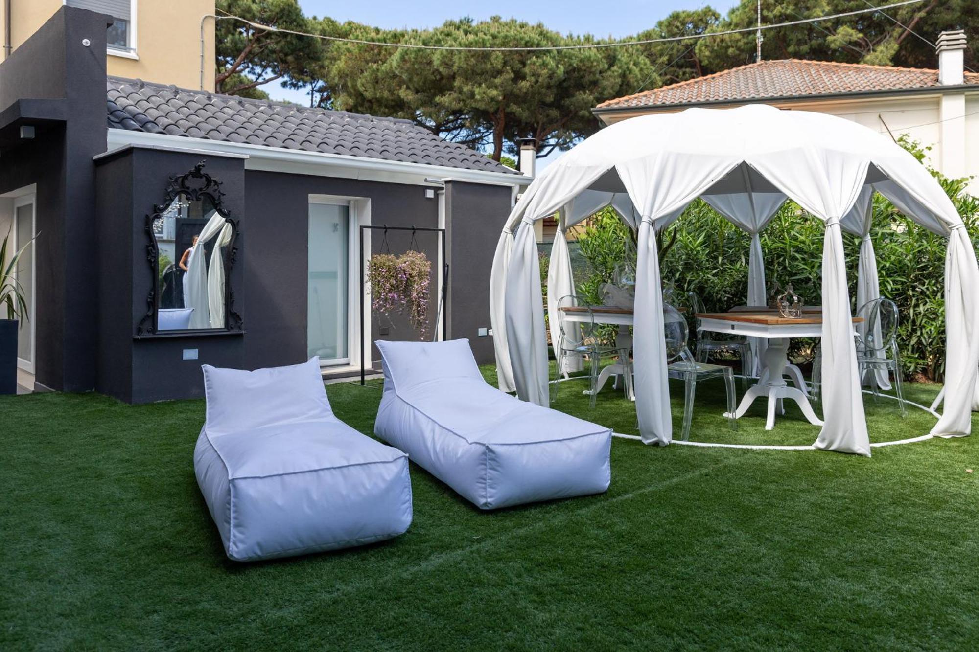 Villa Monti Suites&Aparts Cesenatico Zewnętrze zdjęcie