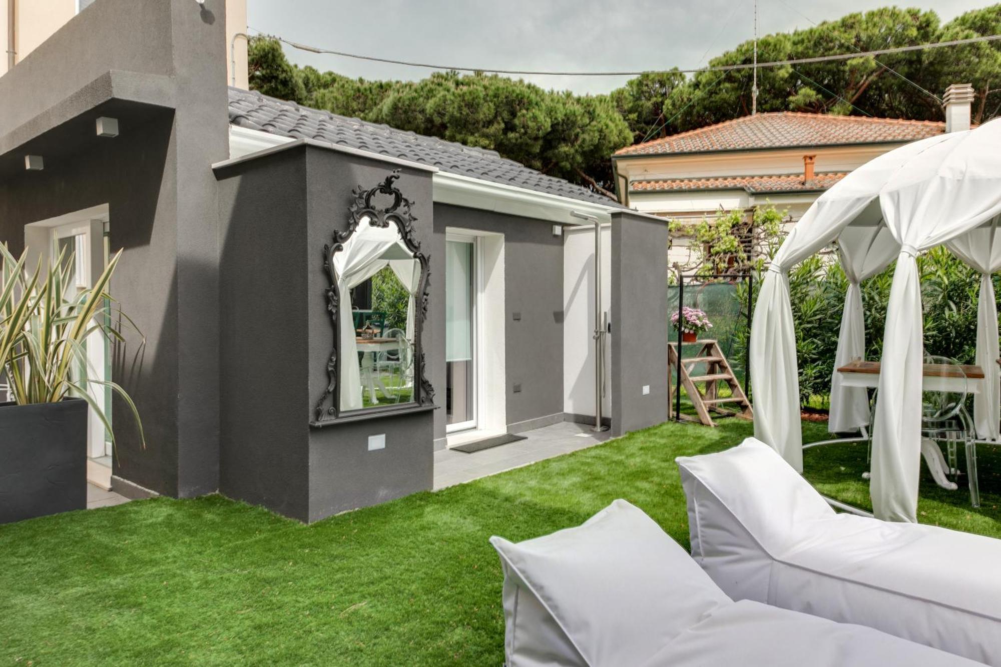 Villa Monti Suites&Aparts Cesenatico Zewnętrze zdjęcie