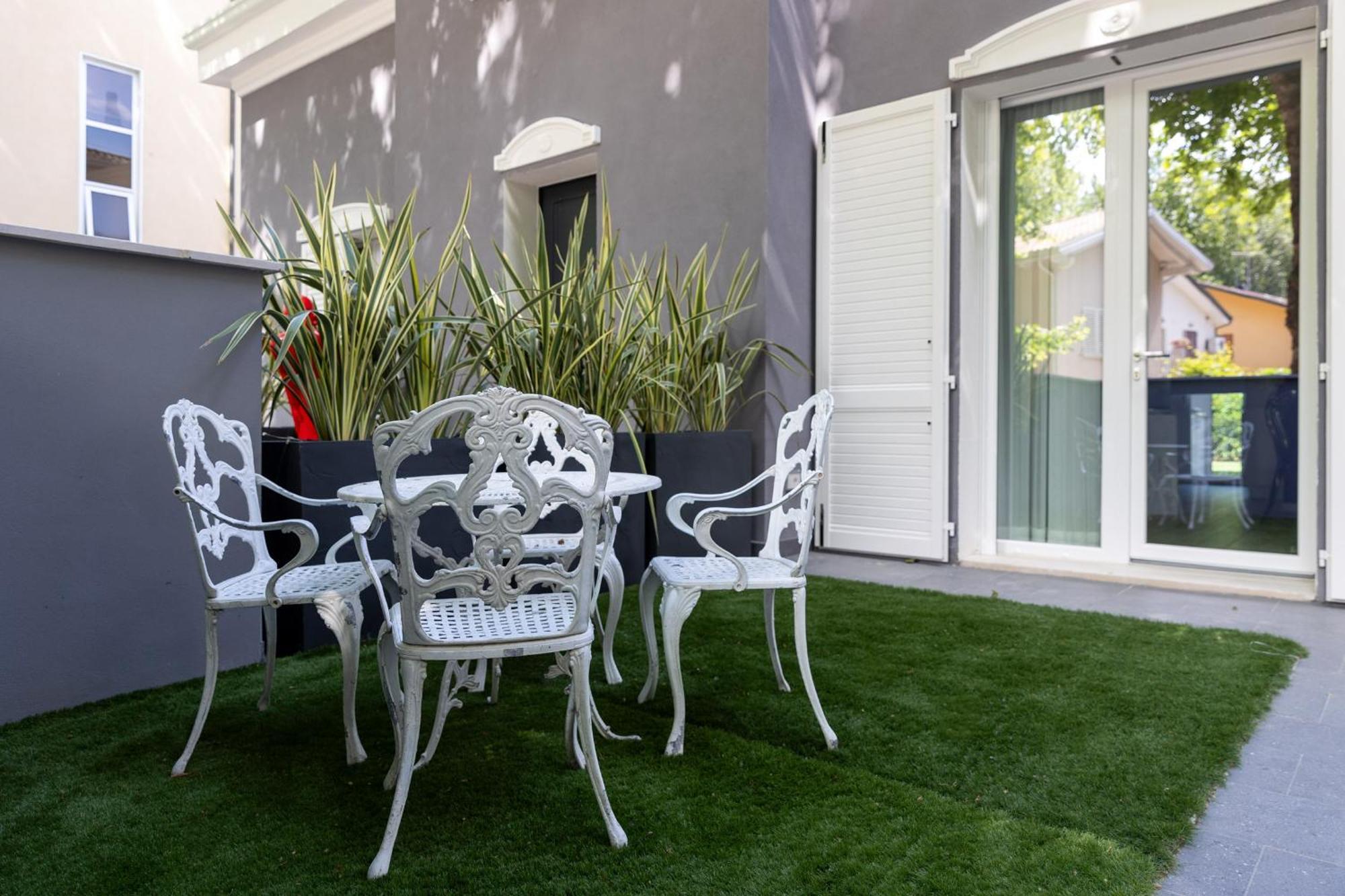 Villa Monti Suites&Aparts Cesenatico Zewnętrze zdjęcie